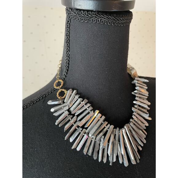 Gorgeous Metal Crystal Adjustable Necklace - Picture 4 of 6